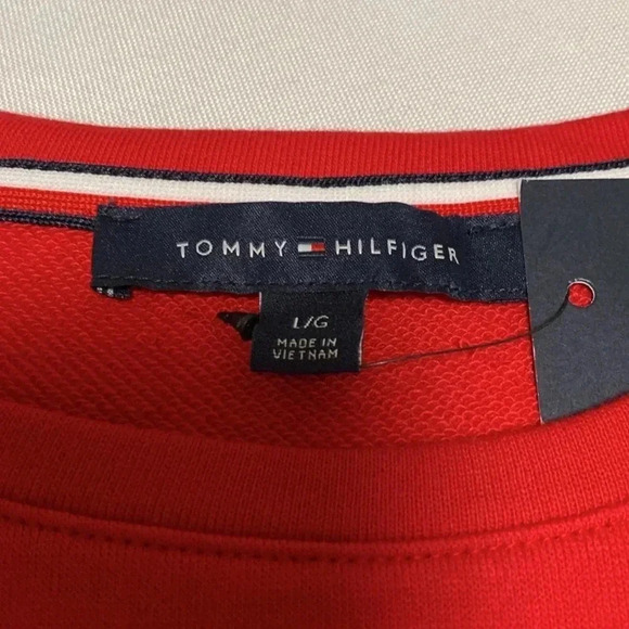 TOMMY HILFIGER Women’s, Sweatshirt Top.NWT. - Picture 2 of 4